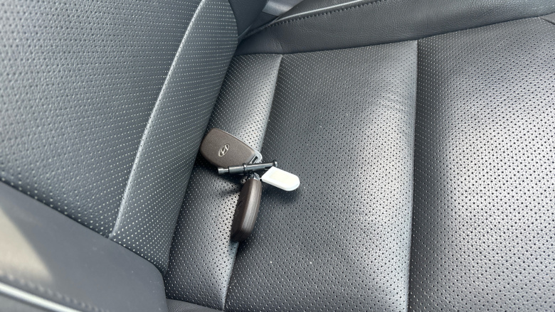 Hyundai IONIQ 1.6 GDi Hybrid Premium SE 5dr DCT Hybrid Hatchback